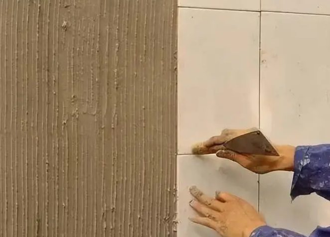 为什么很多人在铺贴瓷砖使用瓷砖胶后还是会出现空鼓与掉砖？